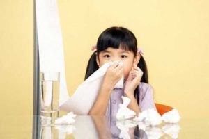 Viêm mũi dị ứng là căn bệnh rất dễ gặpkhi độ ẩm trong không khí cao.