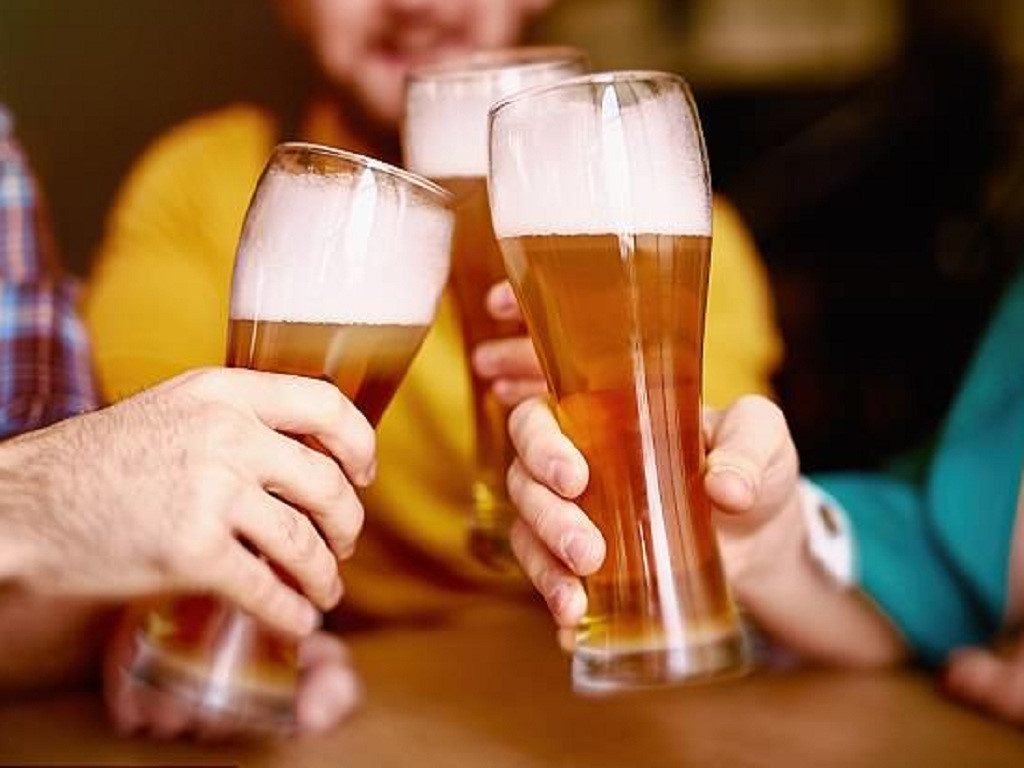 Rượu bia làm nặng hơn tình trạng suy thận mạn