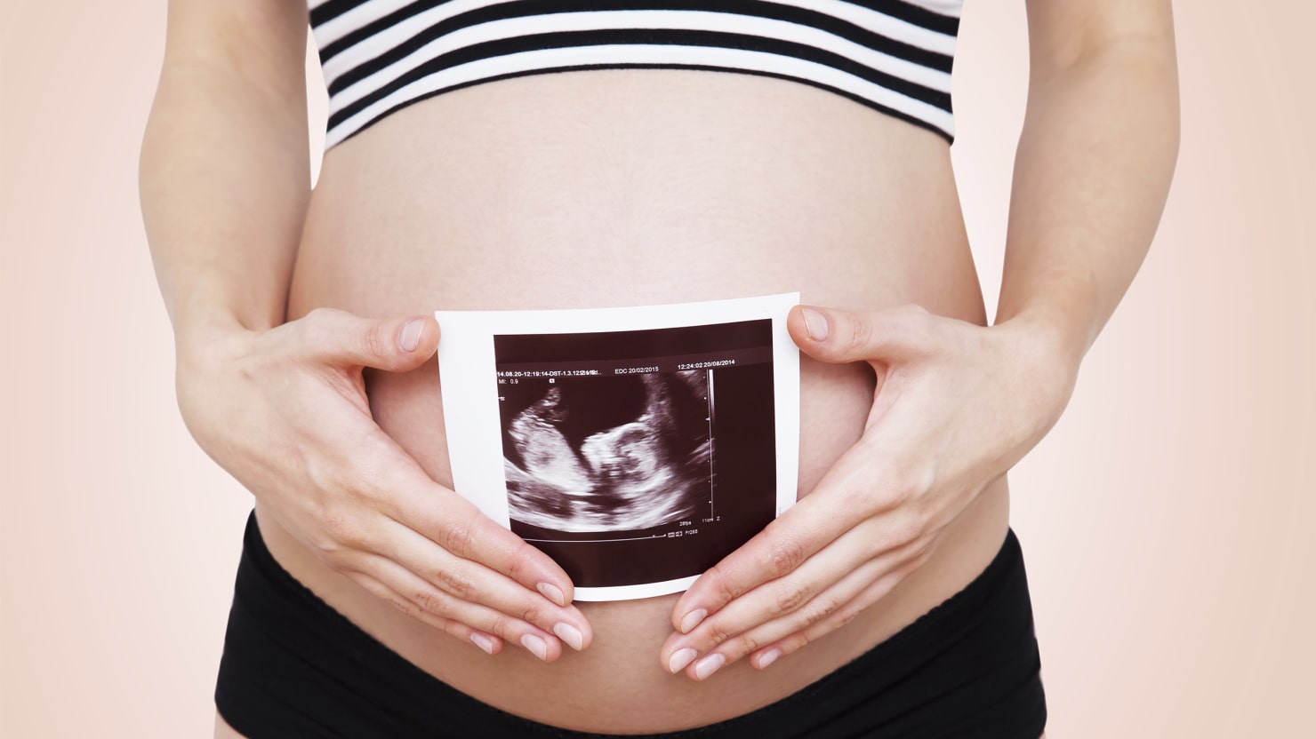 Khám thai định kỳ giúp phòng tránh vỡ tử cung