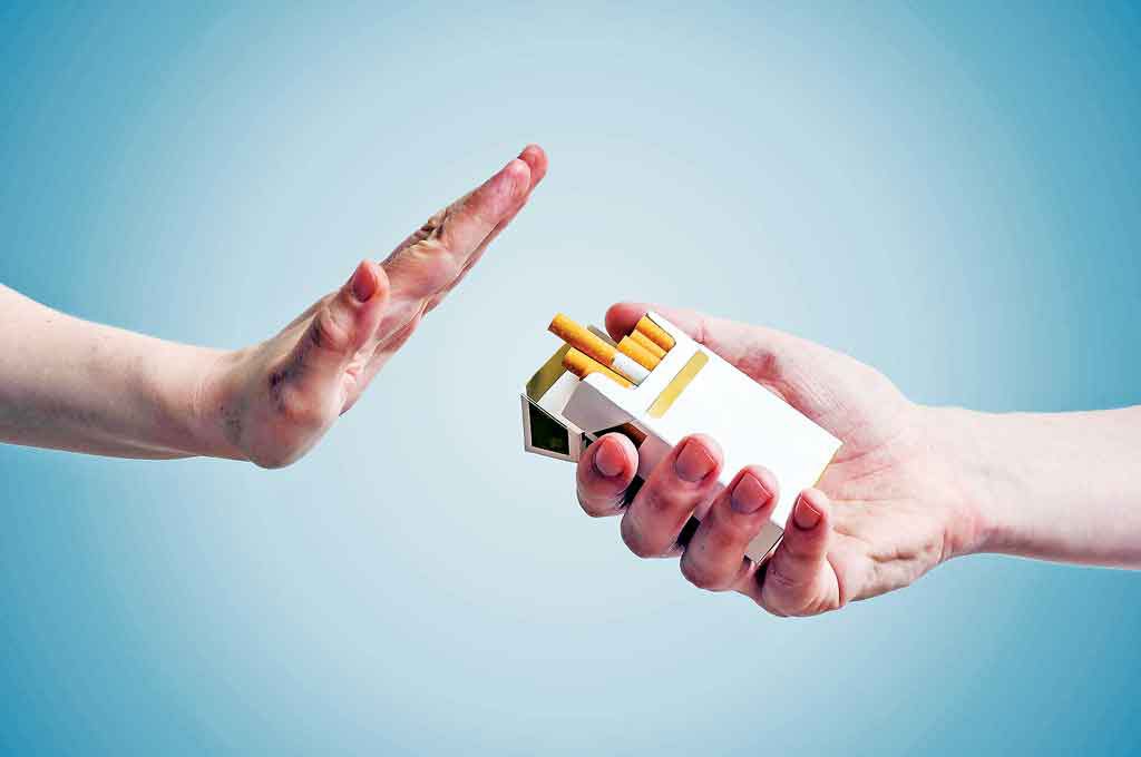 Bỏ hút thuốc có thể hạn chế tình trạng bị viêm thanh quản